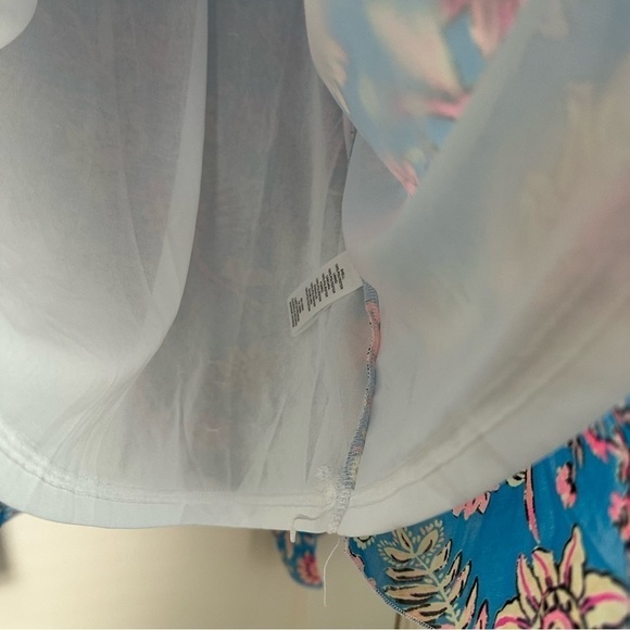 Simply Noelle Short Sleeve Sheer Blouse with Lined Bodice Flowy Back Size M - Picture 8 of 11